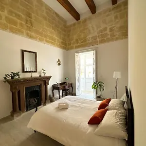 L'artist Casa Micallef Валетта
